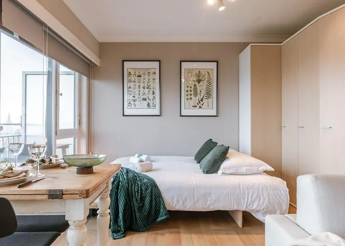 Bright Studio Near The Beach