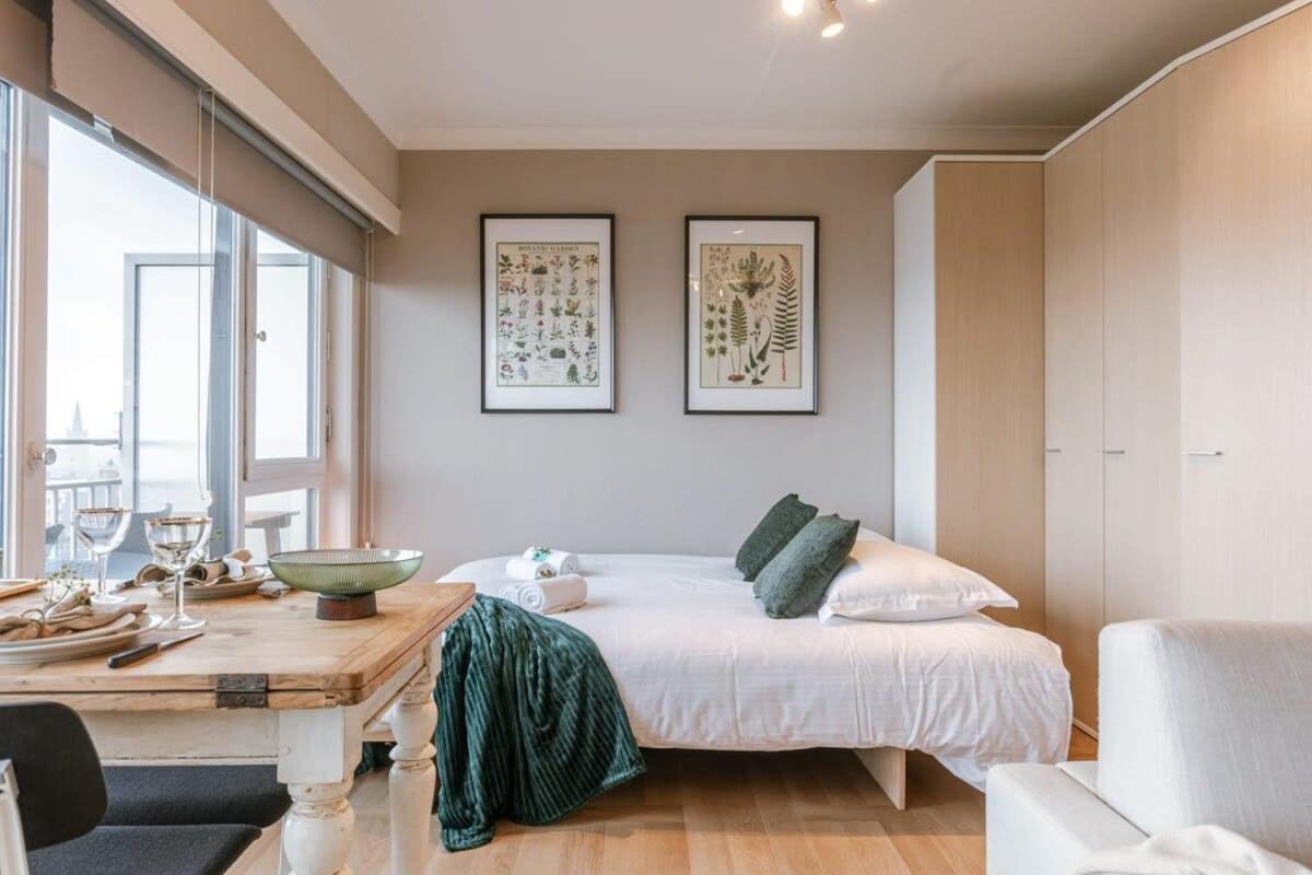 Bright Studio Near The Beach Appartement *